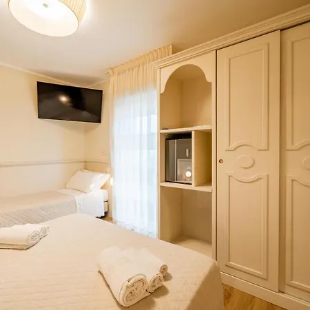 Orchidea Hotel 3*