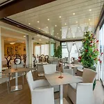 فندق Orchidea تّشيرفييا