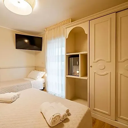 Orchidea Hotel 3*