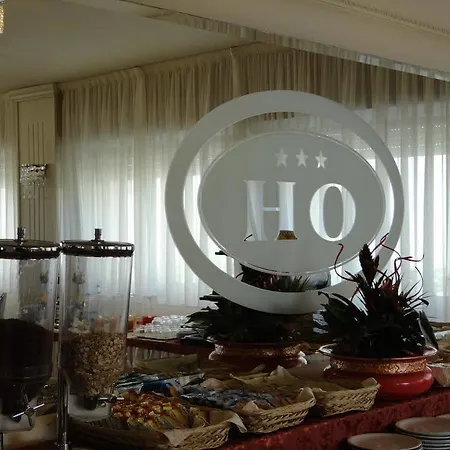 Orchidea Hotell 3*
